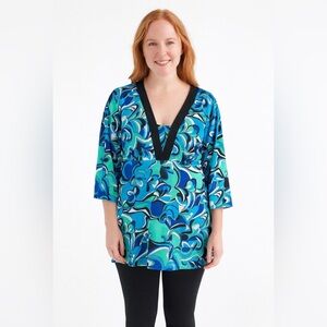 Belly By Design Size 3X Green and Blue Blouse